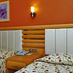 Hotel Grand Pasa 5*