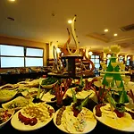 Hotel Grand Pasa 5*